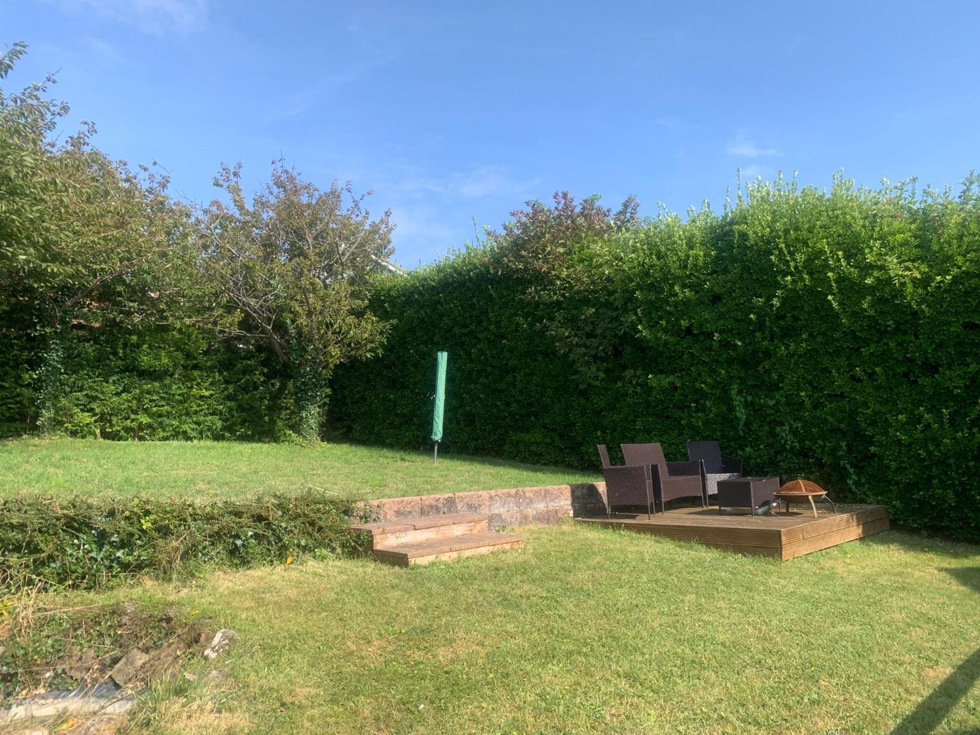 Sanctuary By The Sea With Large Including Lounge, Bathroom, Direct Garden Access & Free Parking