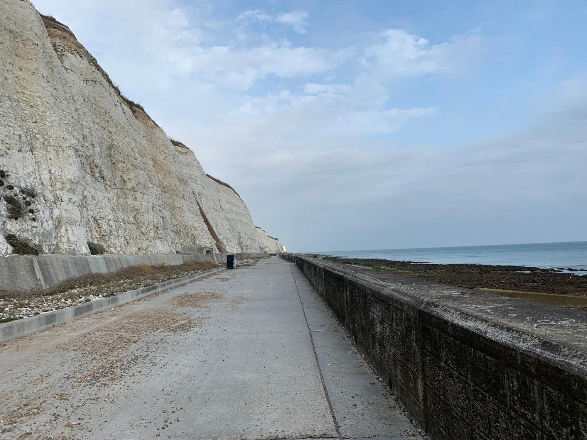 Guest house Sanctuary By The Sea With Large Including Lounge, Bathroom, Direct Garden Access & Free Parking Brighton